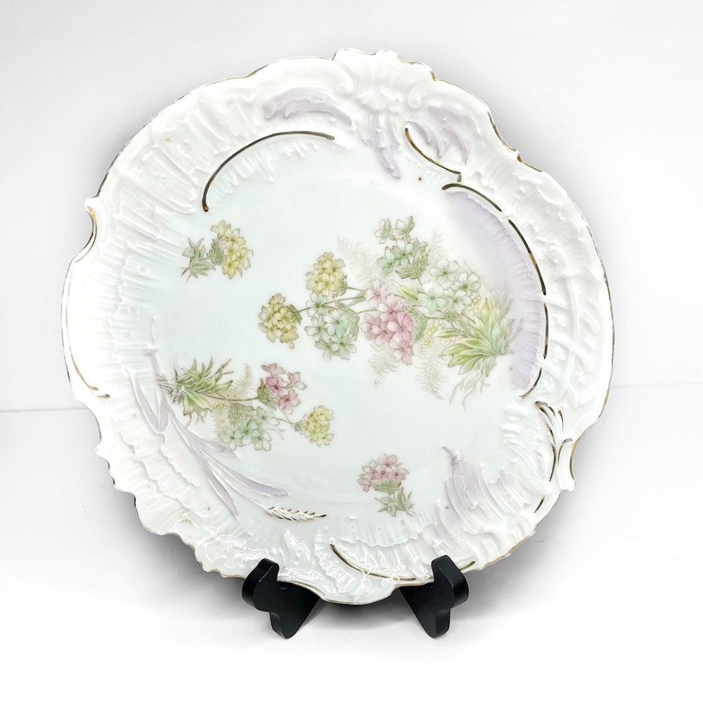 Vintage Pair of Gold Accent Bavarian China Plates - Picture 2 of 13